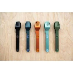 SET COMPLET DE 5 JEUX DE 3 COUVERTS MAGNÉTIQUES CAMPING EN ALUMINUM DUR - ÉTUI -Offres Camping Boutique set complet de 5 jeux de 3 couverts magnetiques camping en aluminum dur etui 4